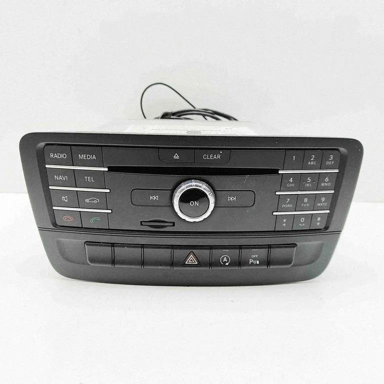 Radio/CD/DVD/GPS head unit A2469017303
