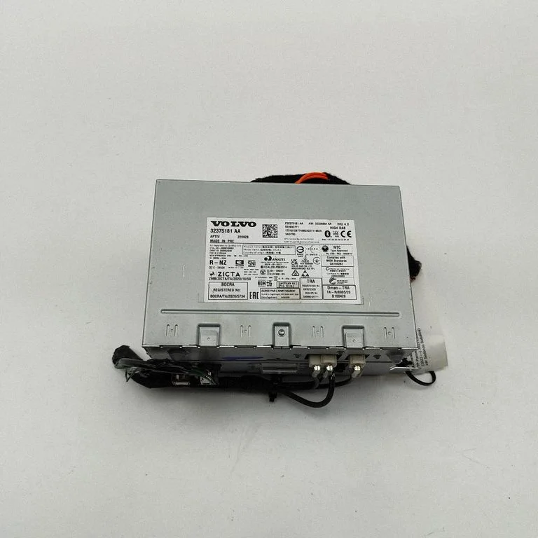 Radio/CD/DVD atskaņotājs/navigācija 32375181AA