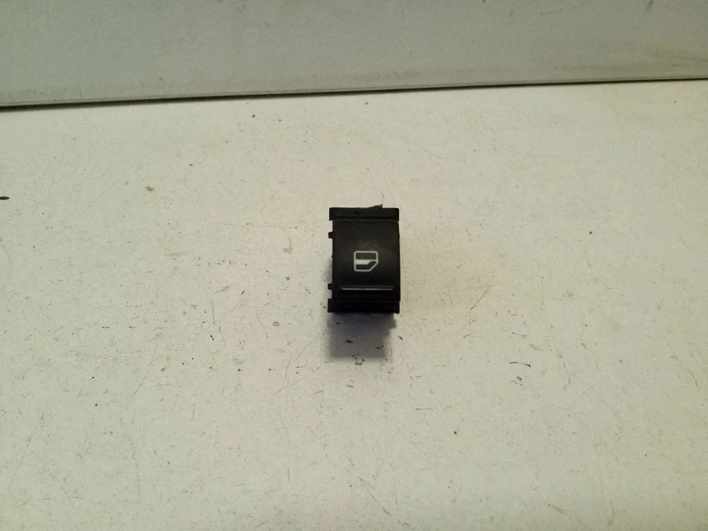 Elektriaknate lüliti 7L6959855B