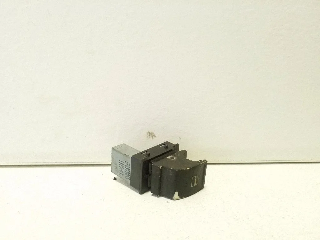 Elektriaknate lüliti 1F0959855