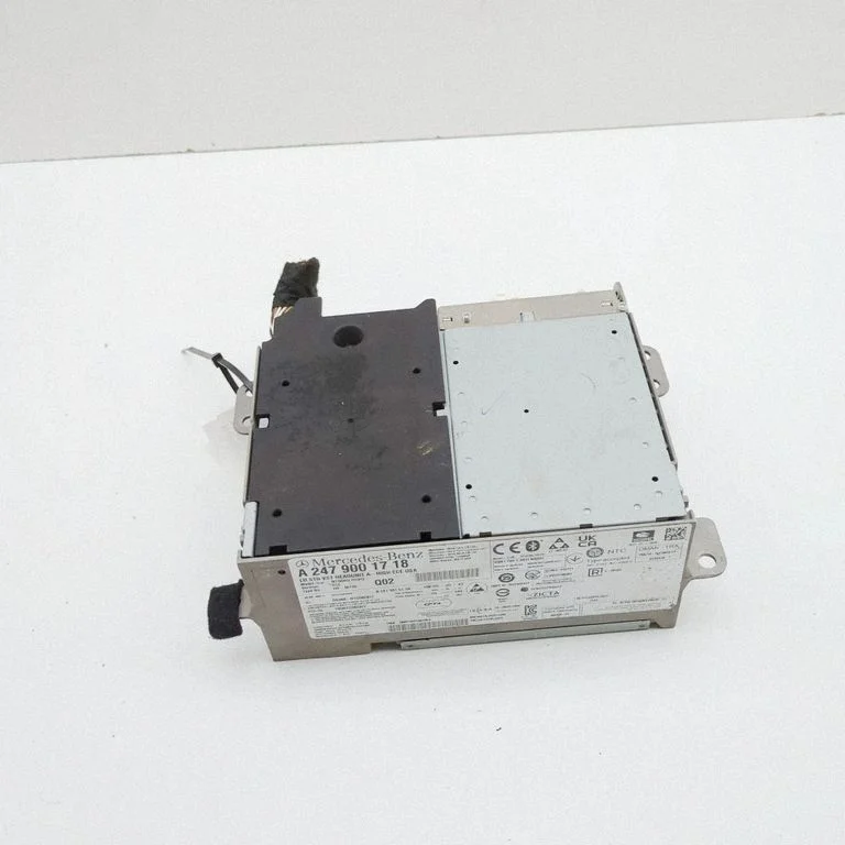 Radio/CD/DVD atskaņotājs/navigācija A2479015104
