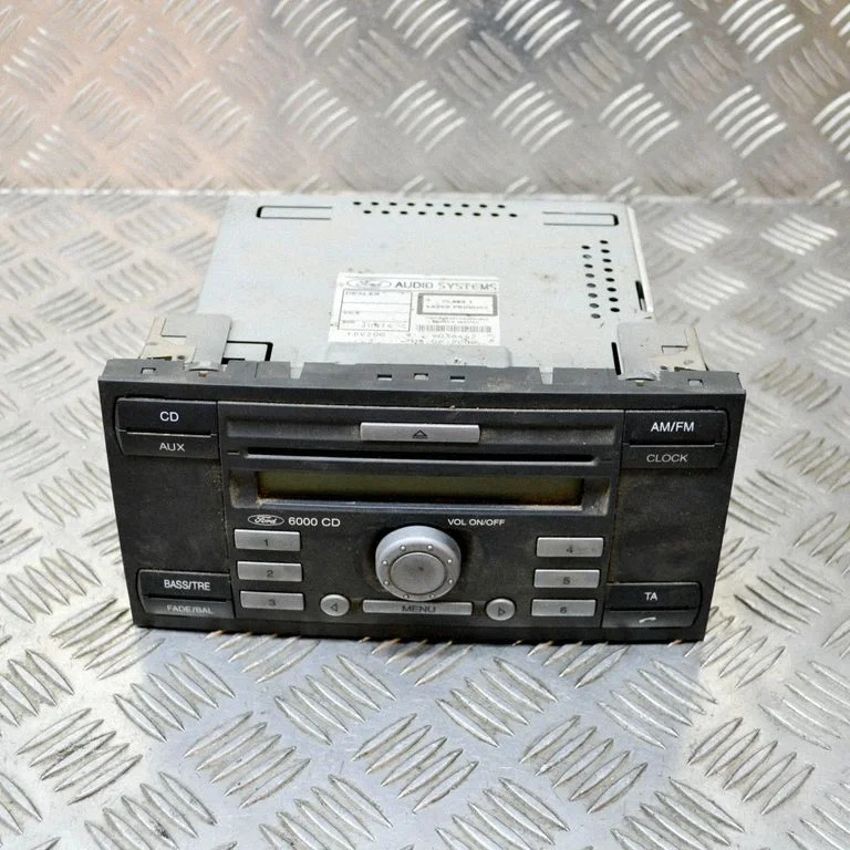 Radija/ CD/DVD grotuvas/ navigacija