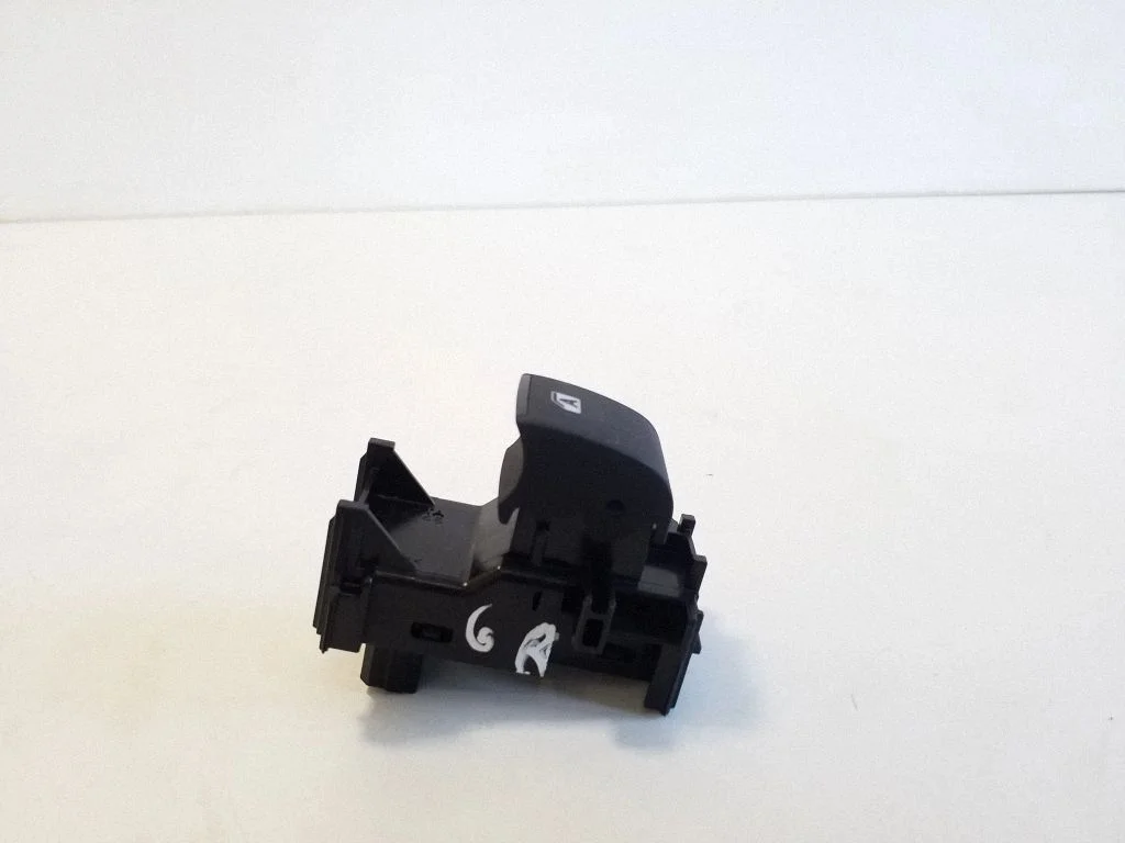 Electric window control switch 193145