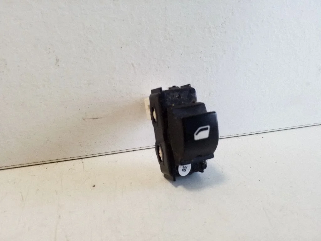 Electric window control switch 96762292ZD