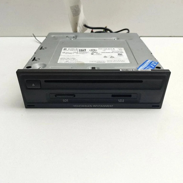 Radio/CD/DVD atskaņotājs/navigācija 3Q0035874B