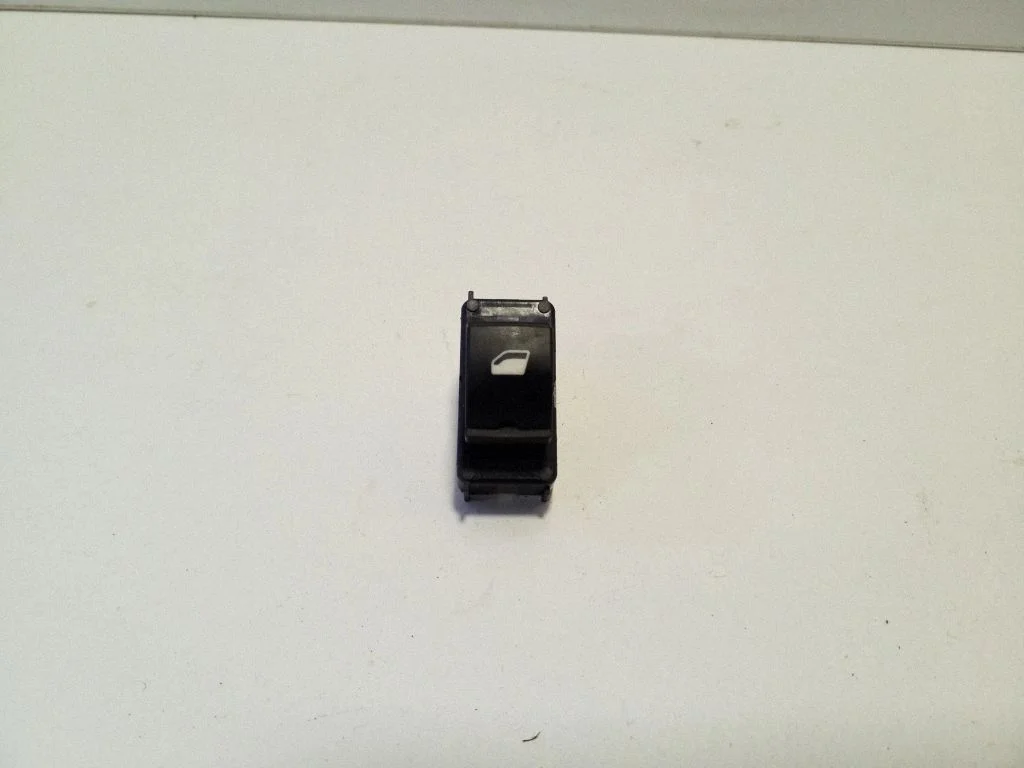 Elektrisko logu slēdzis 980448032D