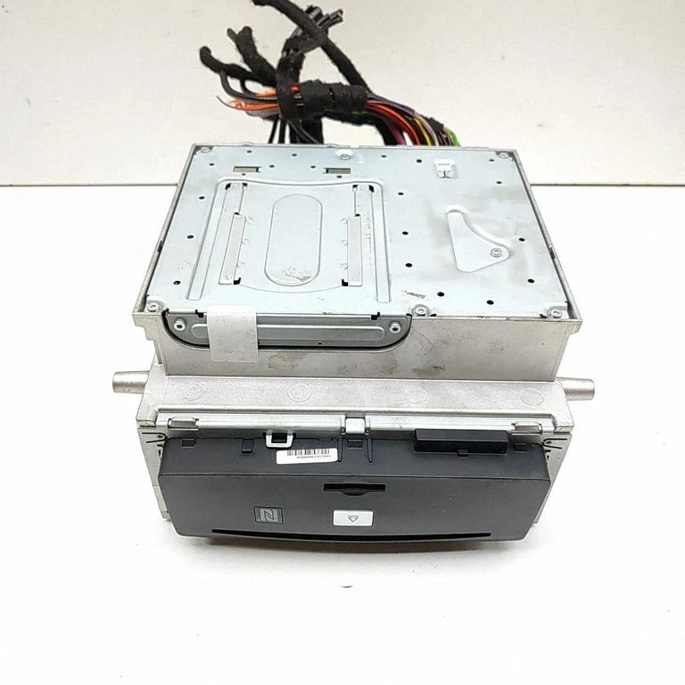 Radio/CD/DVD atskaņotājs/navigācija A2179018600