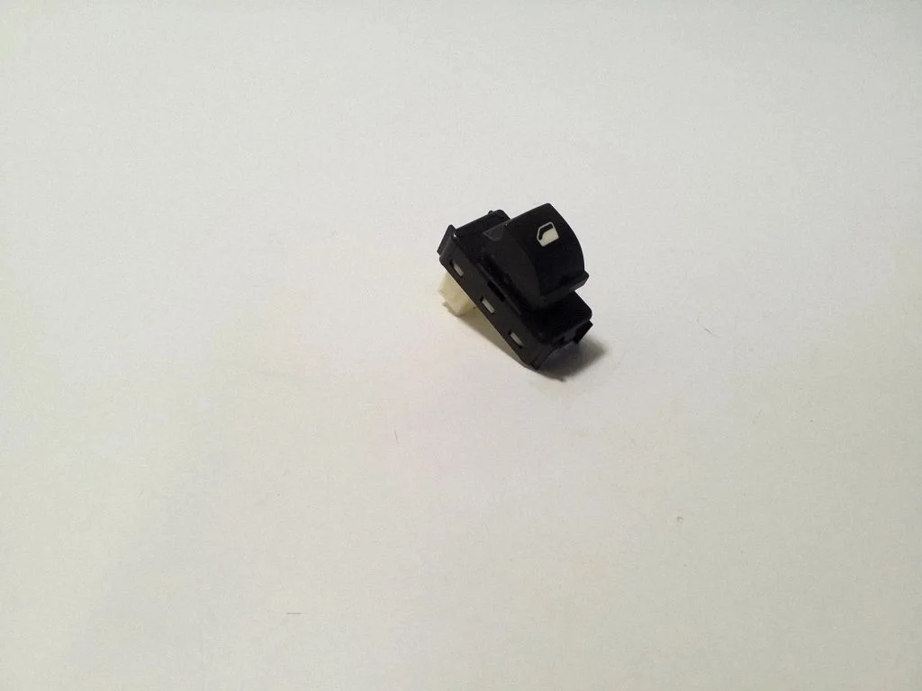 Elektrisko logu slēdzis 9804480320