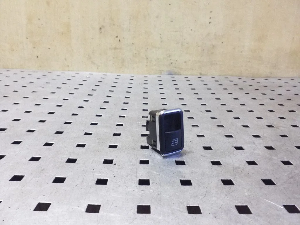 Elektriaknate lüliti A2049058102
