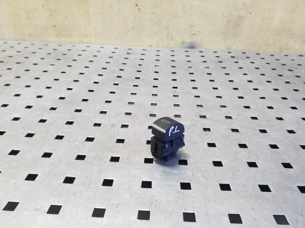 Elektrinių langų jungtukas