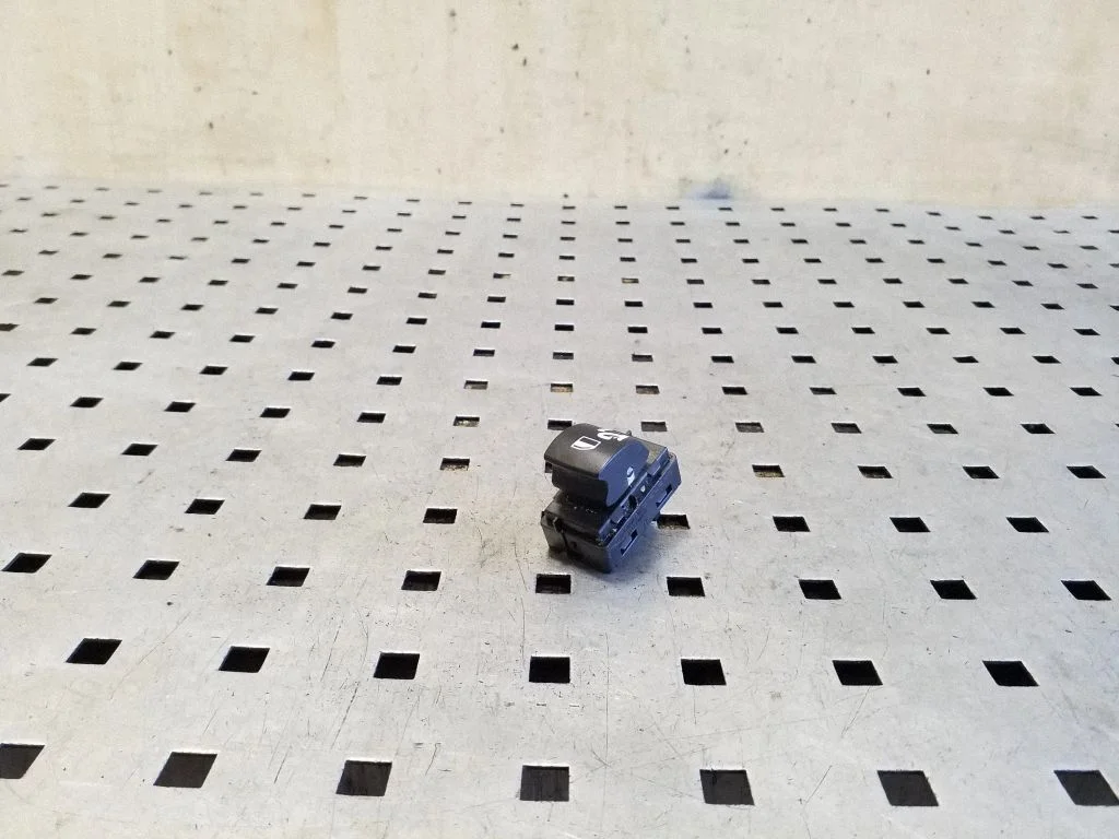 Elektrinių langų jungtukas