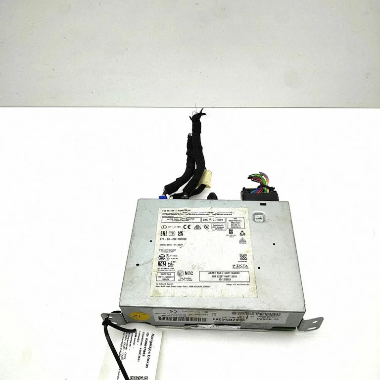 Radio/CD/DVD atskaņotājs/navigācija 9847854380