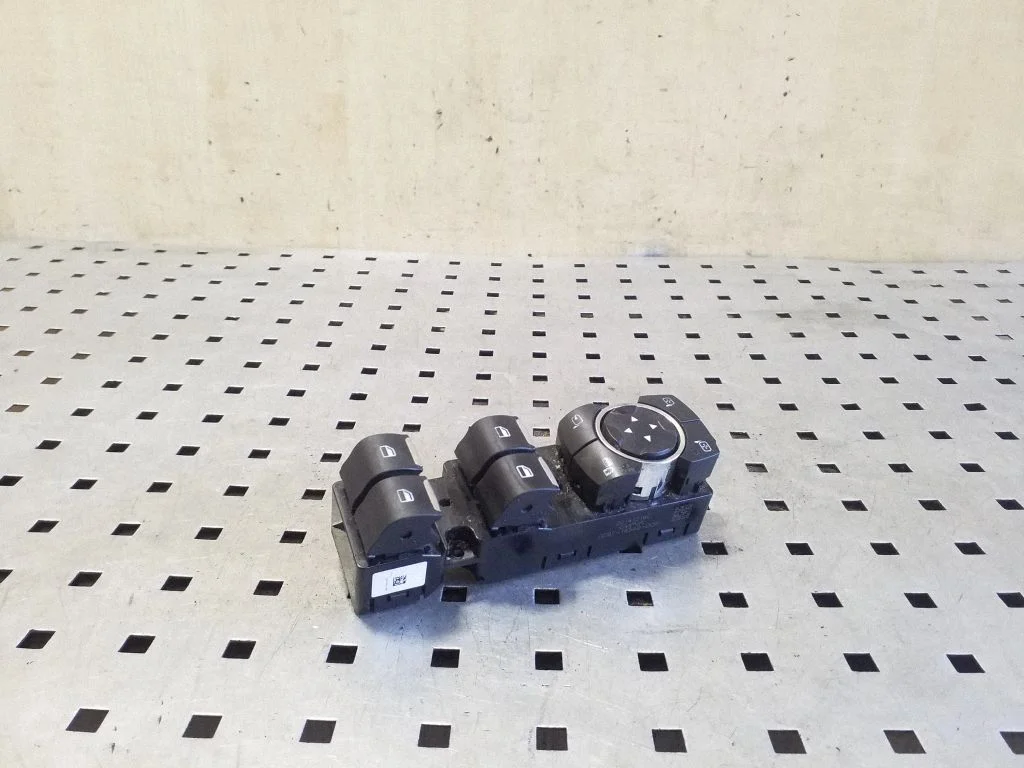 Elektriaknate lüliti DG9T14540DCW