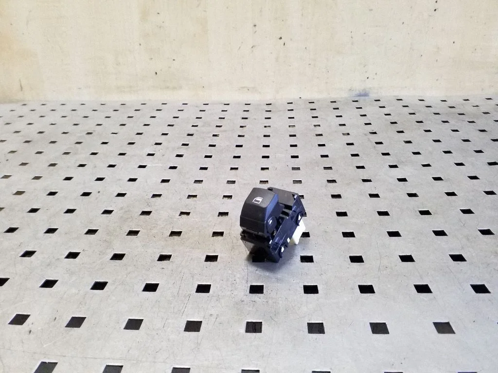 Elektriaknate lüliti 299202797