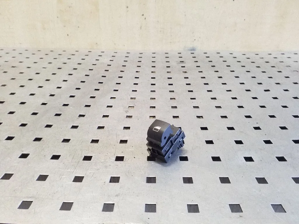 Elektriaknate lüliti 9202019