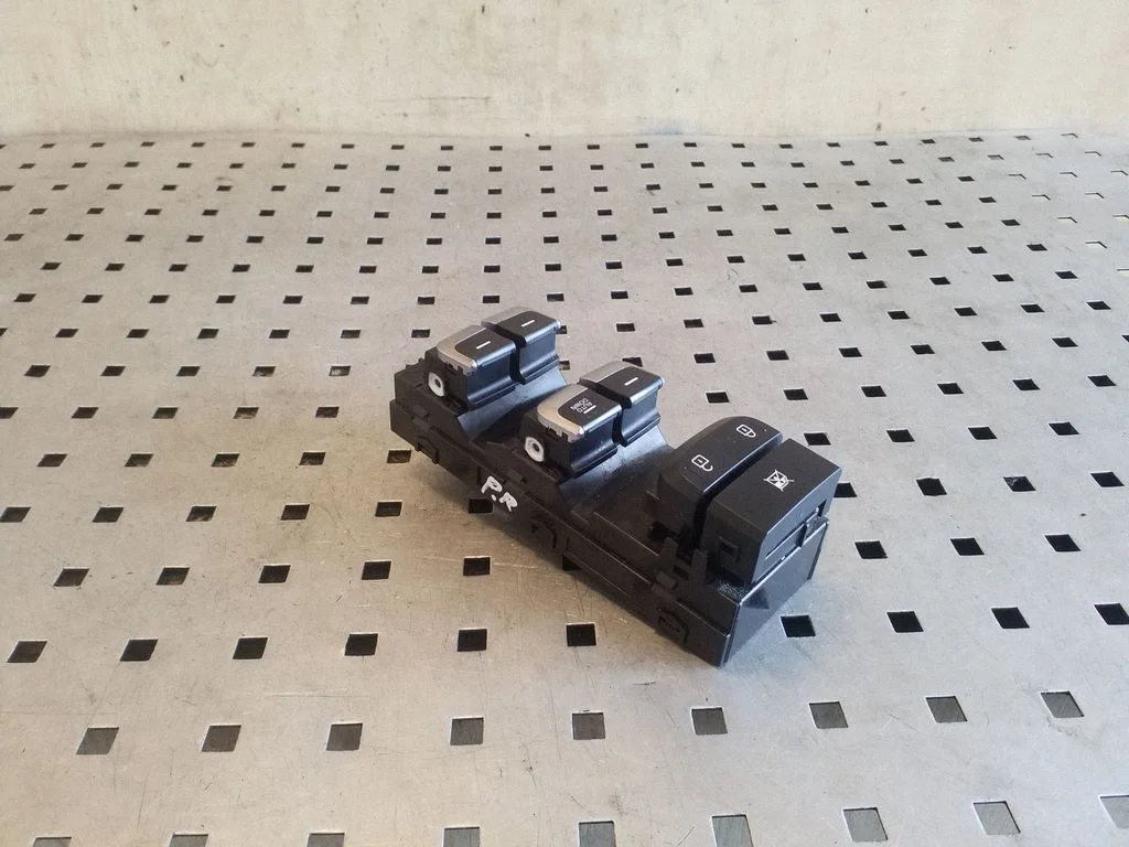Elektriaknate lüliti 93570F1800