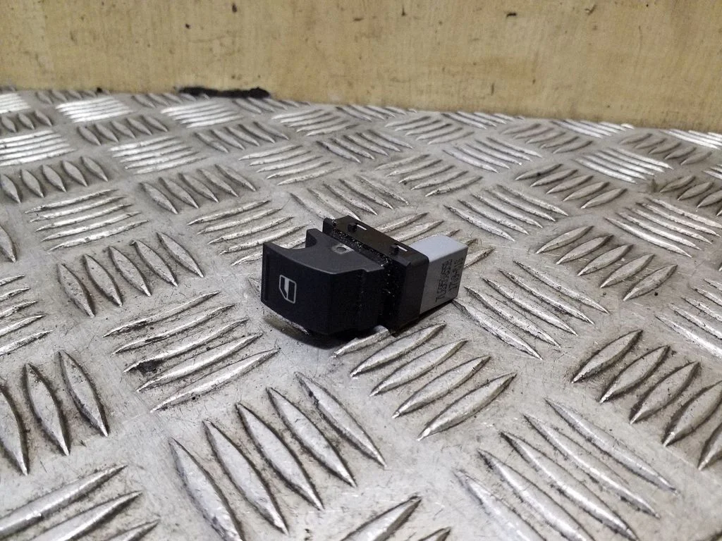 Elektrinių langų jungtukas
