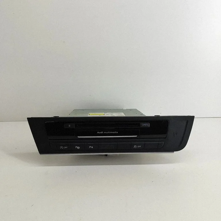 Radio/CD/DVD atskaņotājs/navigācija 4G0035670A
