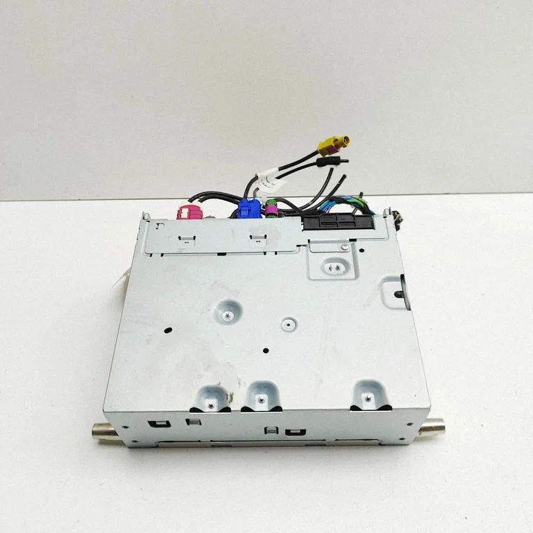 Radio/CD/DVD/GPS head unit A2139018510