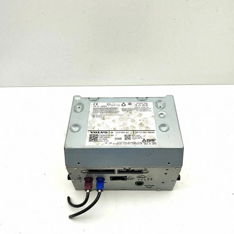 Radio/CD/DVD atskaņotājs/navigācija 32247689AA
