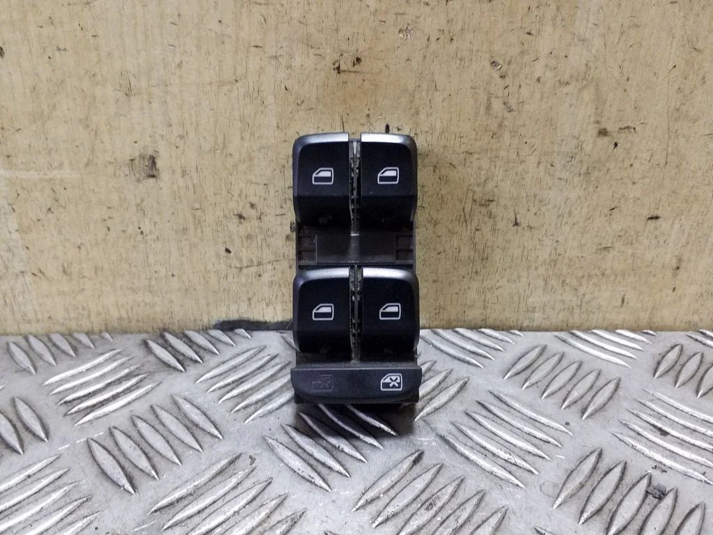 Electric window control switch – Audi A4 Allroad B8 (2008-2016)
