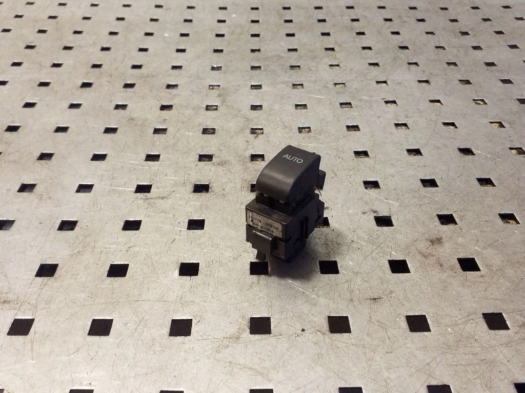 Elektrinių langų jungtukas