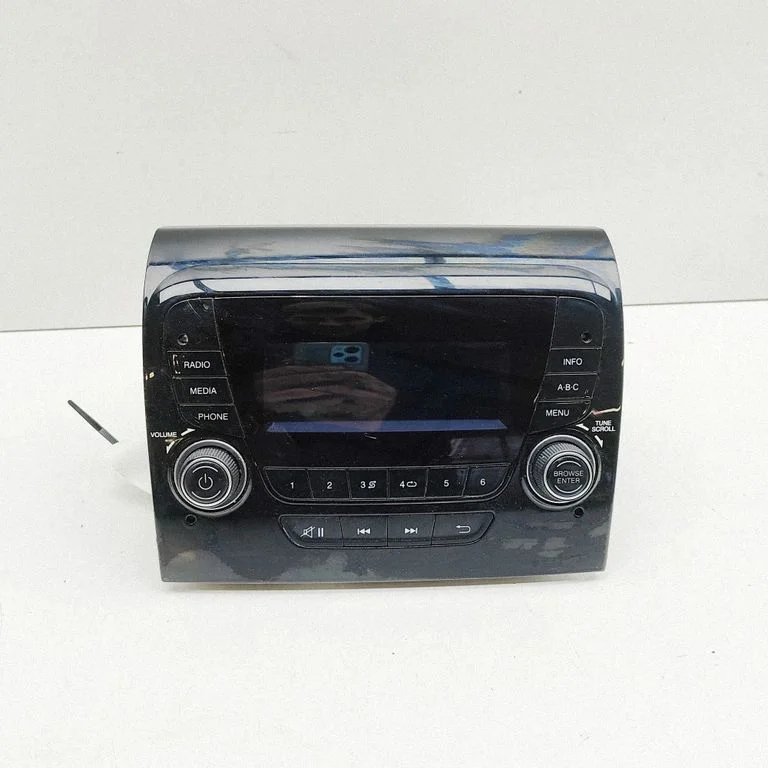Radio/CD/DVD/GPS head unit – Peugeot Boxer (2015-)
