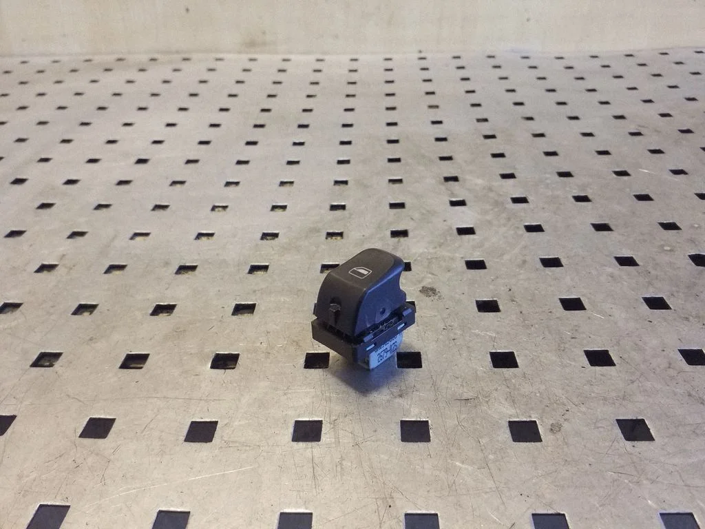 Elektriaknate lüliti 8K0959855A