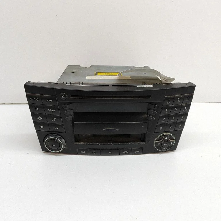 Radio/CD/DVD/GPS head unit – Mercedes-Benz E-Class W211 (2002-2009)