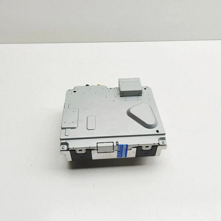 Radio/CD/DVD/GPS head unit FM297030H001C – Fisker Ocean (2022-2024)