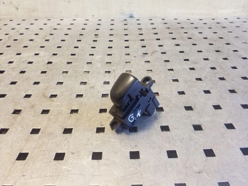 Electric window control switch 254111KL5A