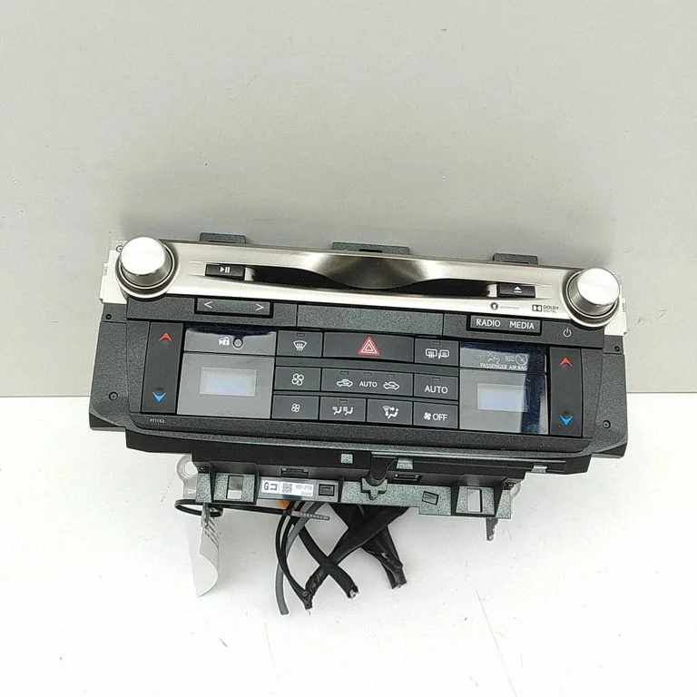 Radio/CD/DVD atskaņotājs/navigācija 8613030G41