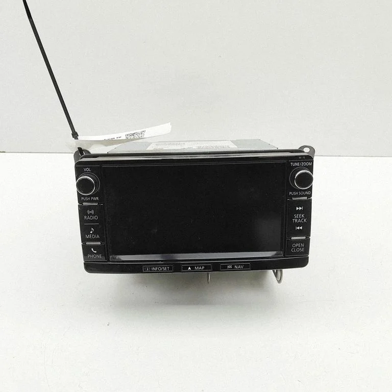 Radio/CD/DVD atskaņotājs/navigācija NR242WM16KZN0