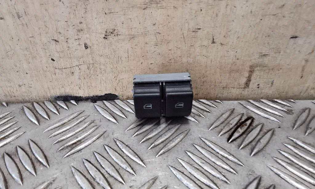 Electric window control switch 6Q0959858A