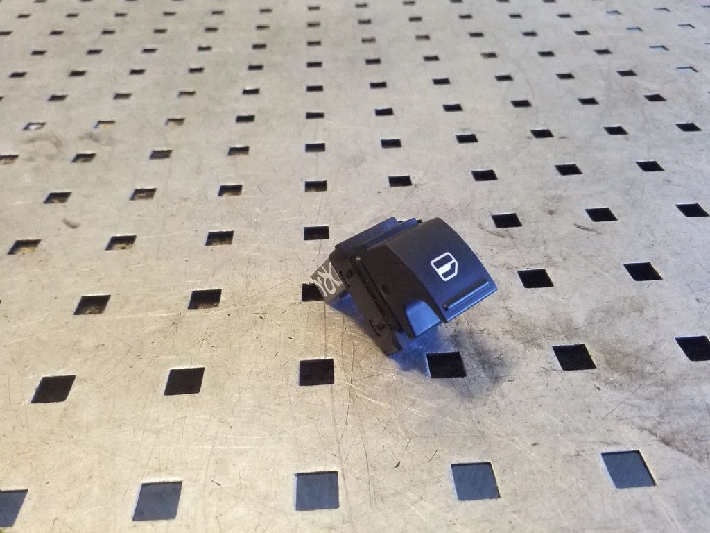 Elektrinių langų jungtukas