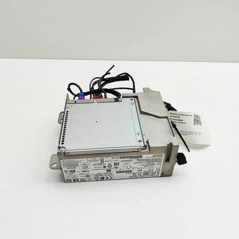 Radio/CD/DVD atskaņotājs/navigācija A1779018004