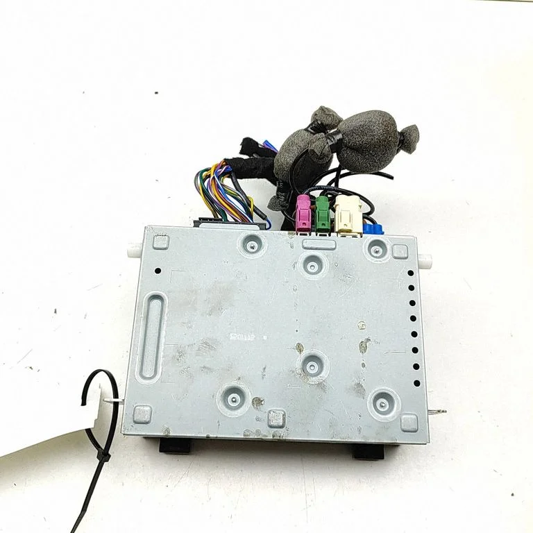 Radio/CD/DVD atskaņotājs/navigācija HX6318K812CB