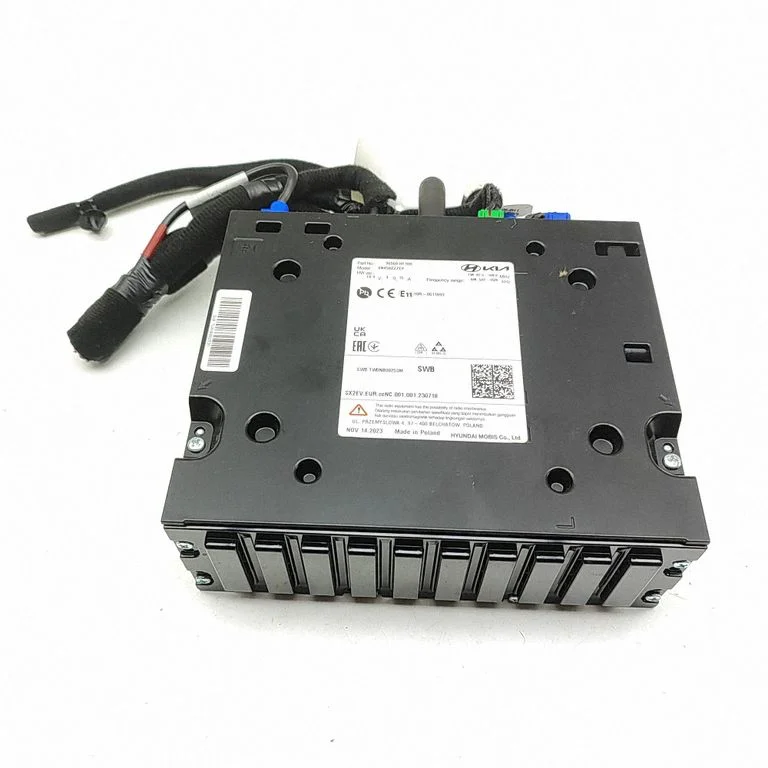 Radio/CD/DVD/GPS head unit 96560HF100