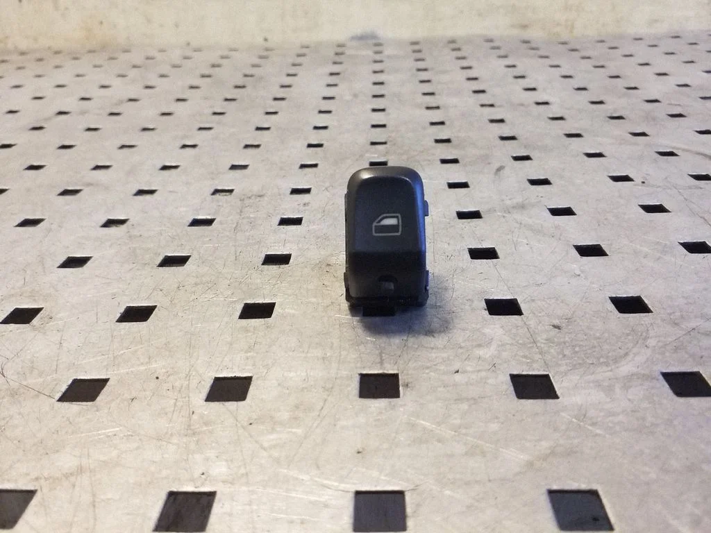 Elektrisko logu slēdzis 8K0959855A