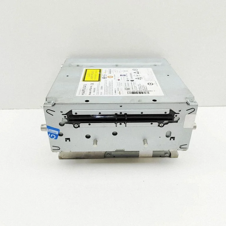 Radio/CD/DVD atskaņotājs/navigācija A2059011700