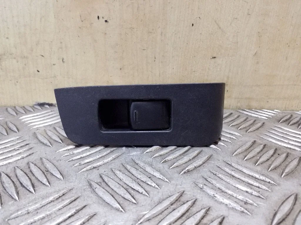 Elektriaknate lüliti 25411JG000