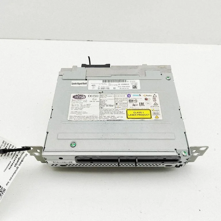 Radio/CD/DVD atskaņotājs/navigācija 6821155