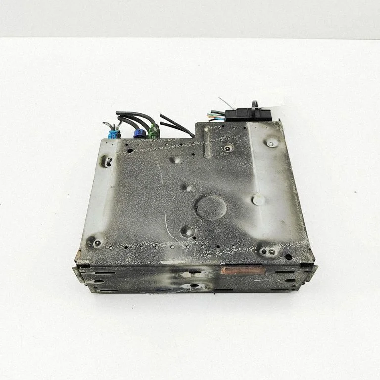 Radio/CD/DVD atskaņotājs/navigācija 89A035043M