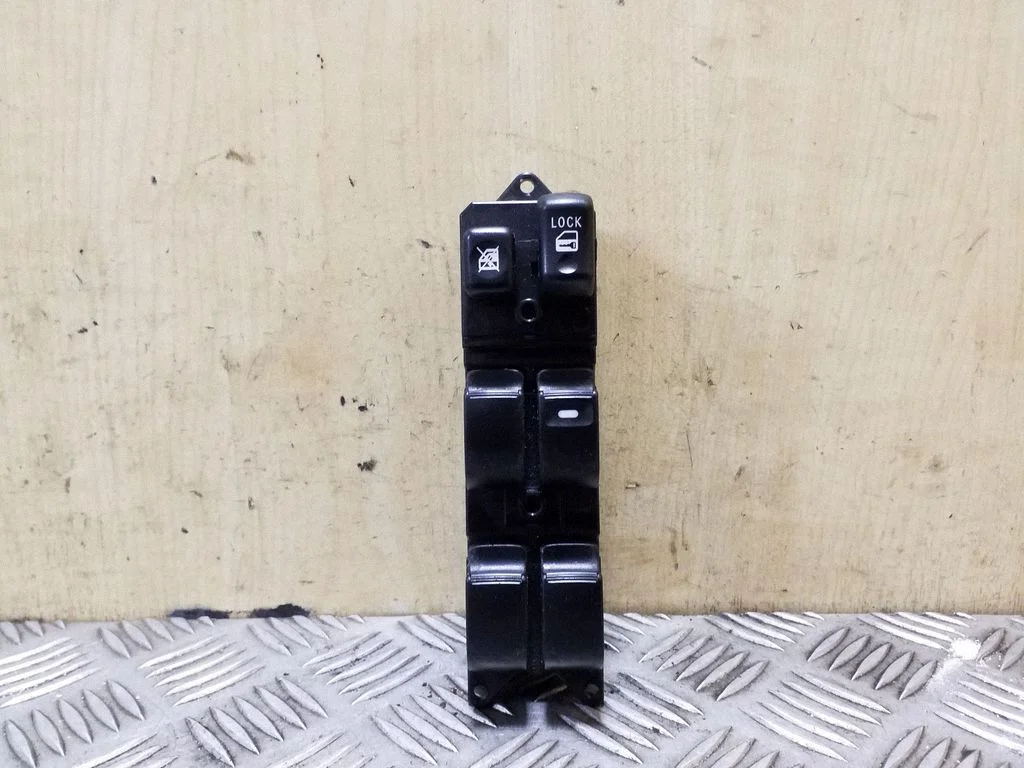 Electric window control switch 8608A223