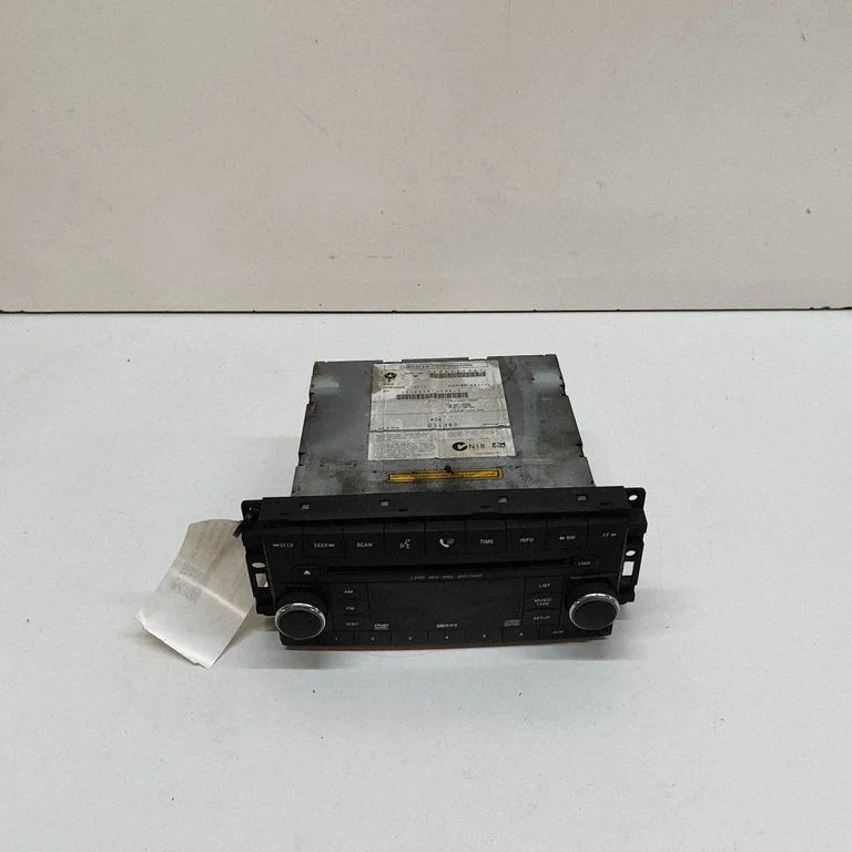 Radio/CD/DVD atskaņotājs/navigācija 05064924AE