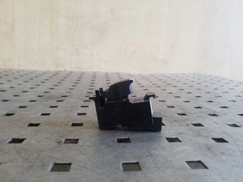 Electric window control switch GX7314717