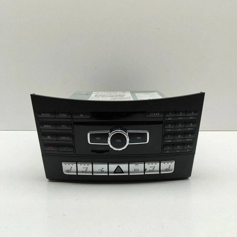Radio, odtwarzacz CD/DVD, nawigacja A2129012507