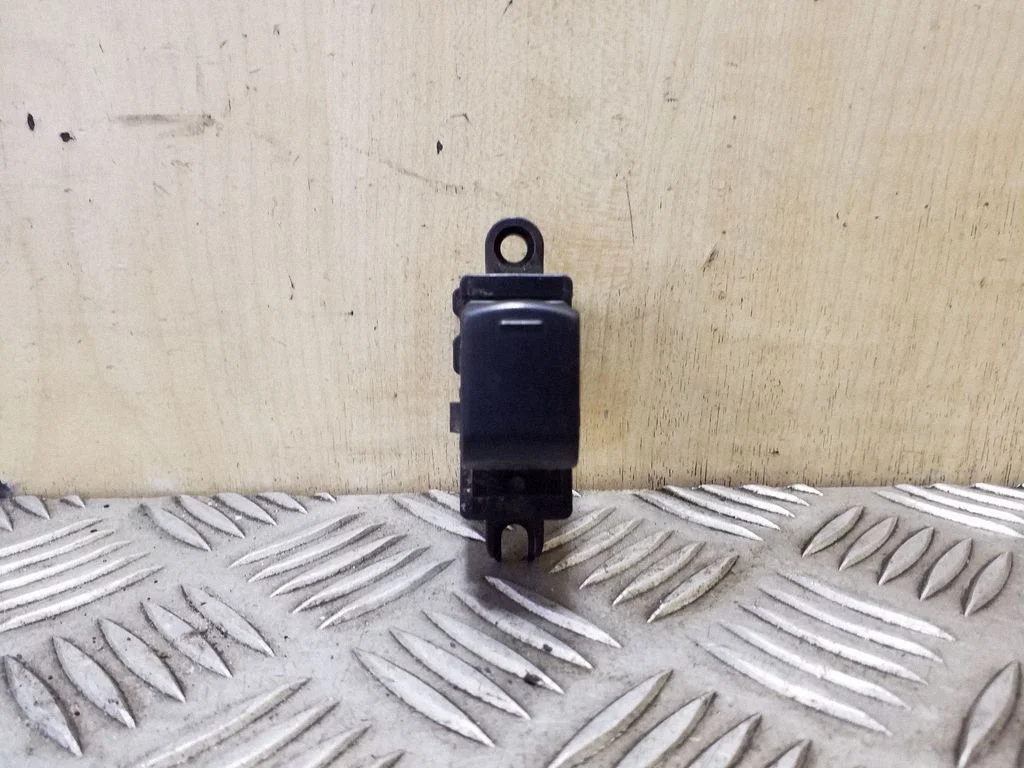 Przełącznik szyb elektrycznych 25411JD000