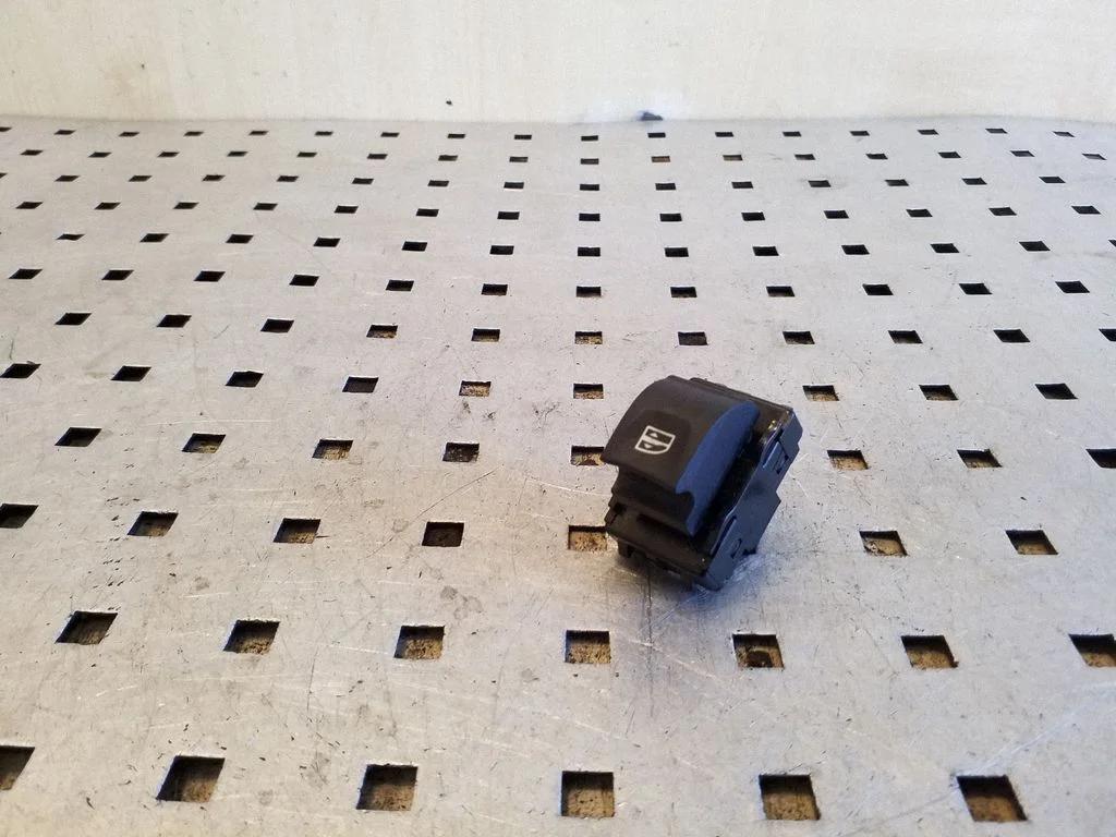Electric window control switch – front left