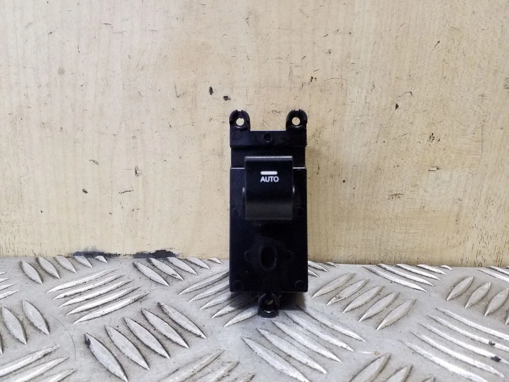 Elektrisko logu slēdzis 935803Z050